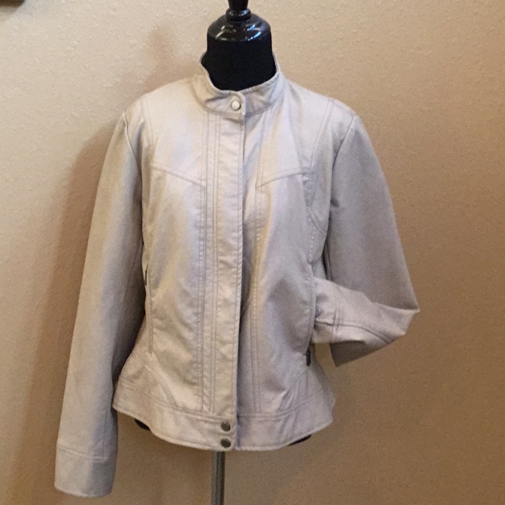 Bernardo beige blazer